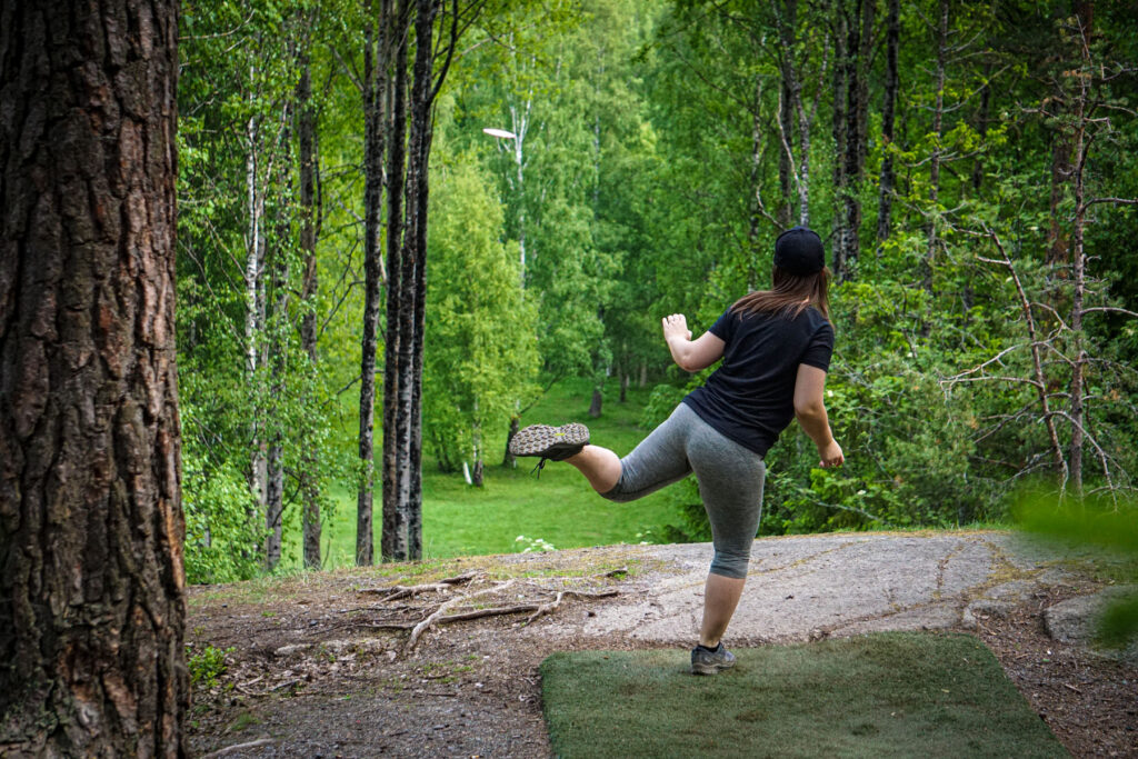 Play disc golf